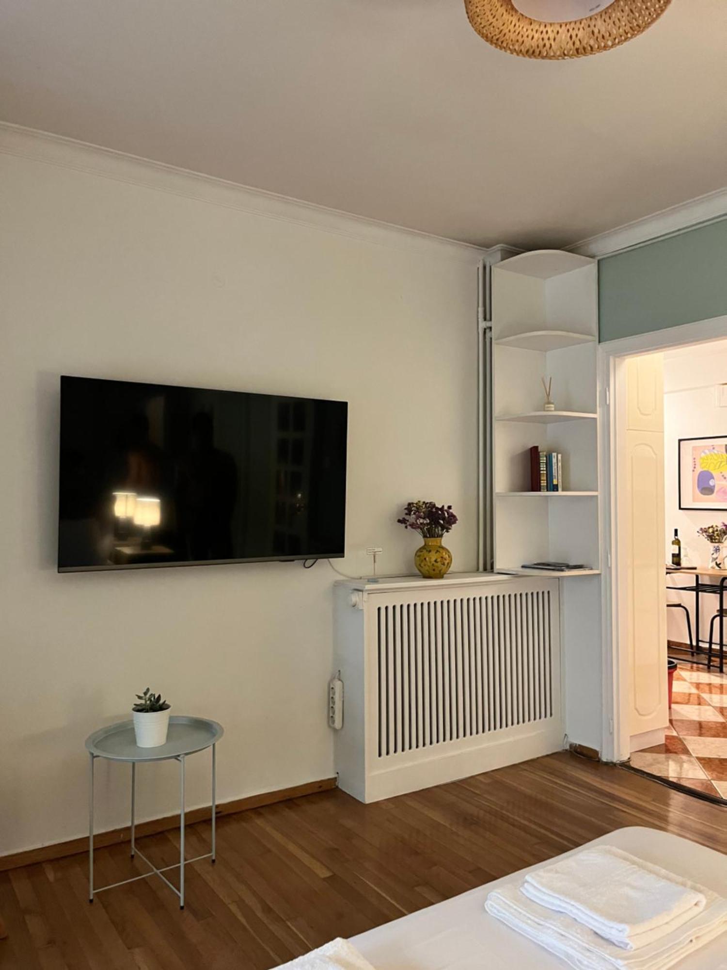 Quiet Apartment With Garden View In Kolonaki Athens Exterior photo